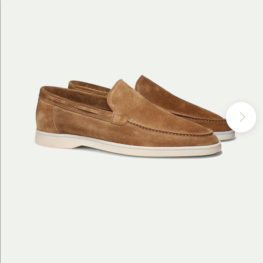 BEIGE YACHT LOAFERS